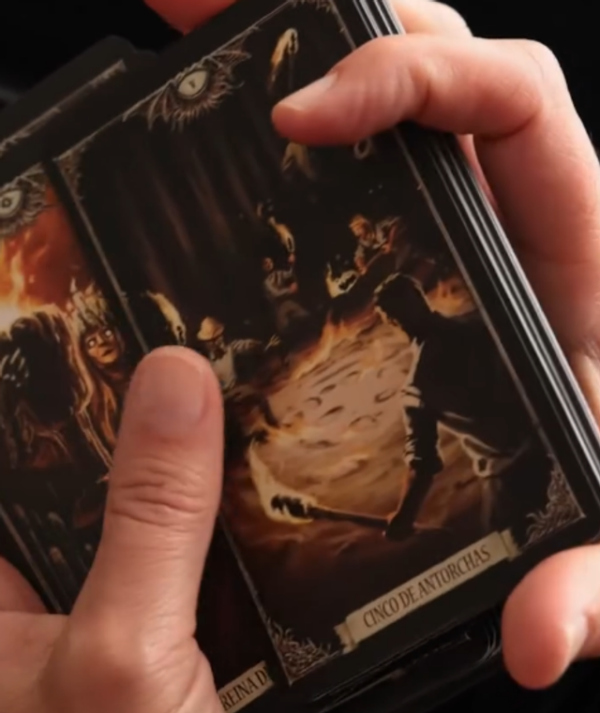 Tarot Necronomicon. Ediciones Minotauro.