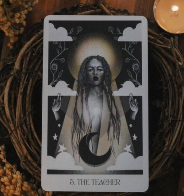 Tarot de la nueva bruja. Guy Tredaniel ediciones.